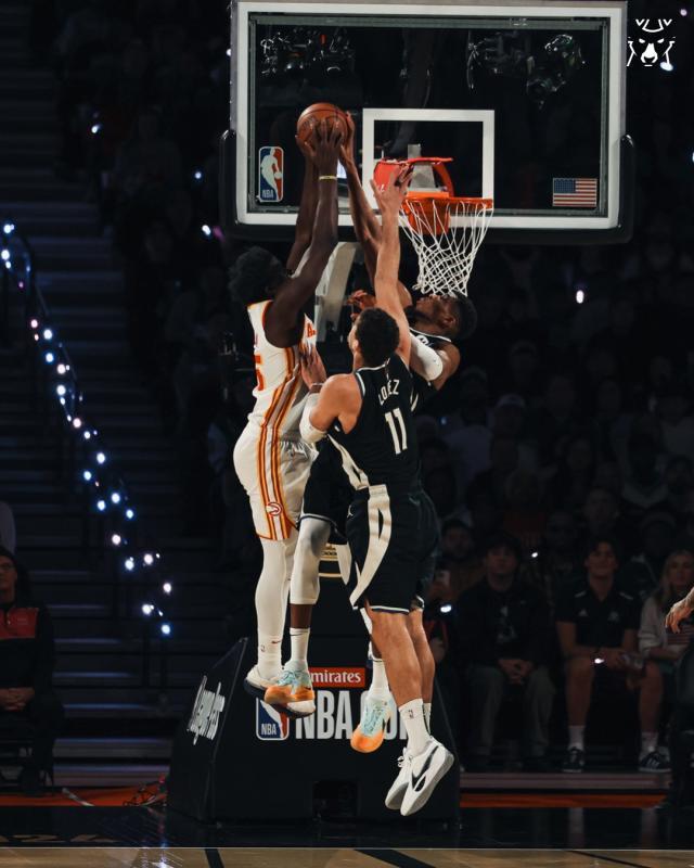 开云入口安全吗-32+14+9统治攻防！字母哥猎杀老鹰剑指NBA杯冠军